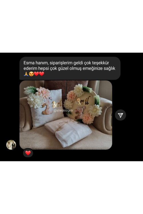 Bebek İsmine Özel Hazırlanan Çiçekli Tavşanlı Kapı Süsü Ve Takı Yastığı