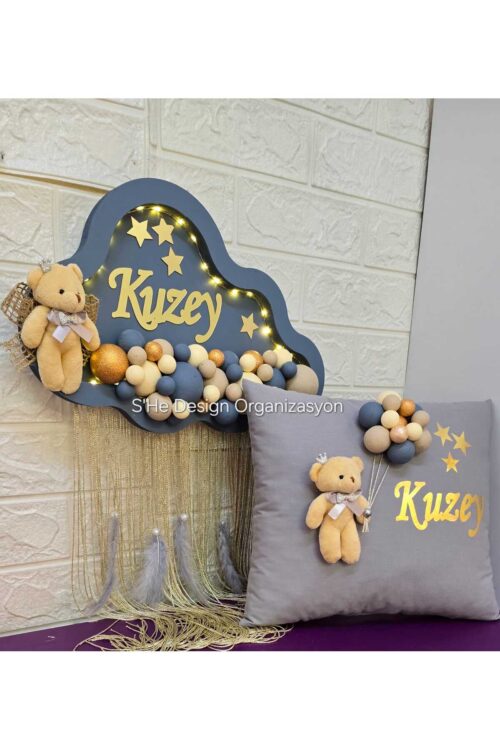 BEBK İSMİNE ÖZEL HAZIRLANAN LEDLİ BULUT KAPI SÜSÜ VE TAKI YASTIĞI