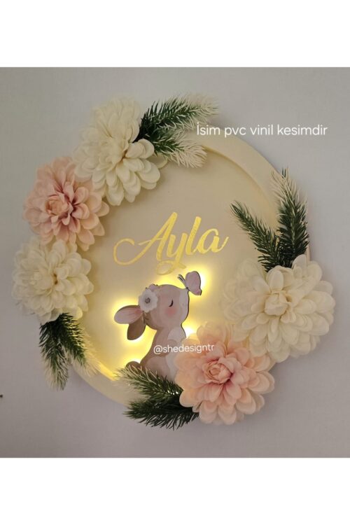 KIZ BEBEK İSMİNE ÖZEL HAZIRLANAN TAVŞANLI ÇİÇEKLİ PANO