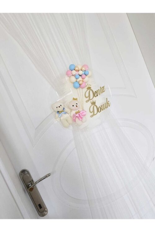 İKİZ BEBEK İSMİNE ÖZEL PLEKSİ KAPI SÜSÜ